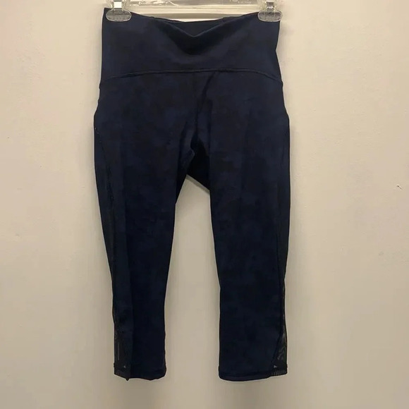 Lululemon Train Times Crop Camouflaged Midnight Navy Black W6AK0S Leggings 6 - Picture 1 of 11